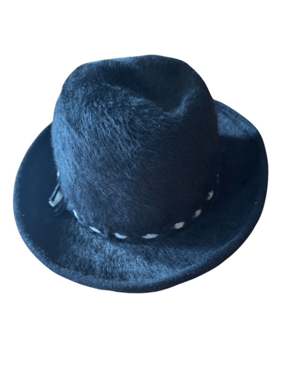 Canadien Polar fine angora wool size  regular in like new condition hat